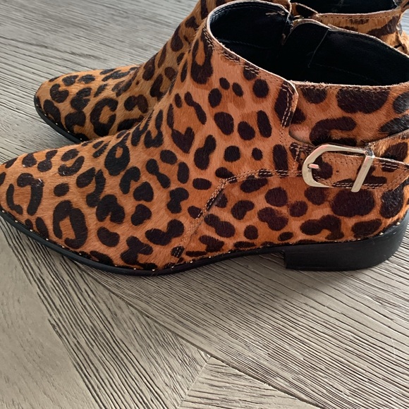 Steven by Steve Madden Leopard/Cheetah Print Ankle Booties, Size 9.5, Like New. - Picture 4 of 9